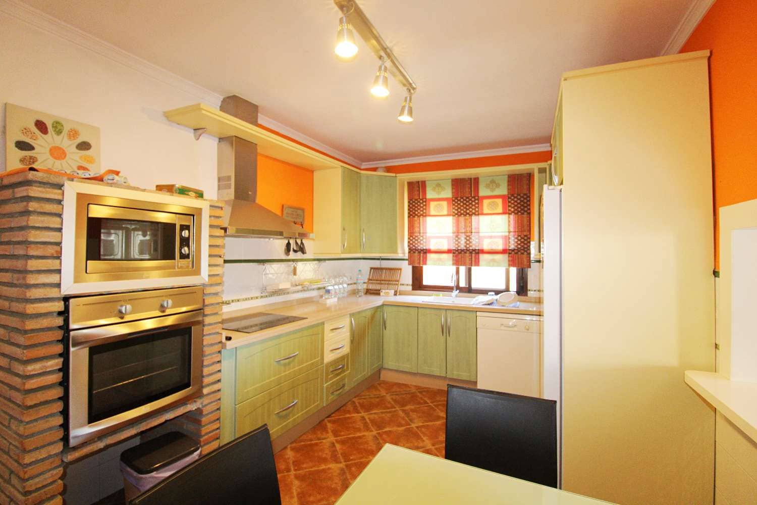 3 makuuhuone Huoneisto vuokrattavana paikassa Malaga kaupunki - 1 200 € (Ref: 10040310)