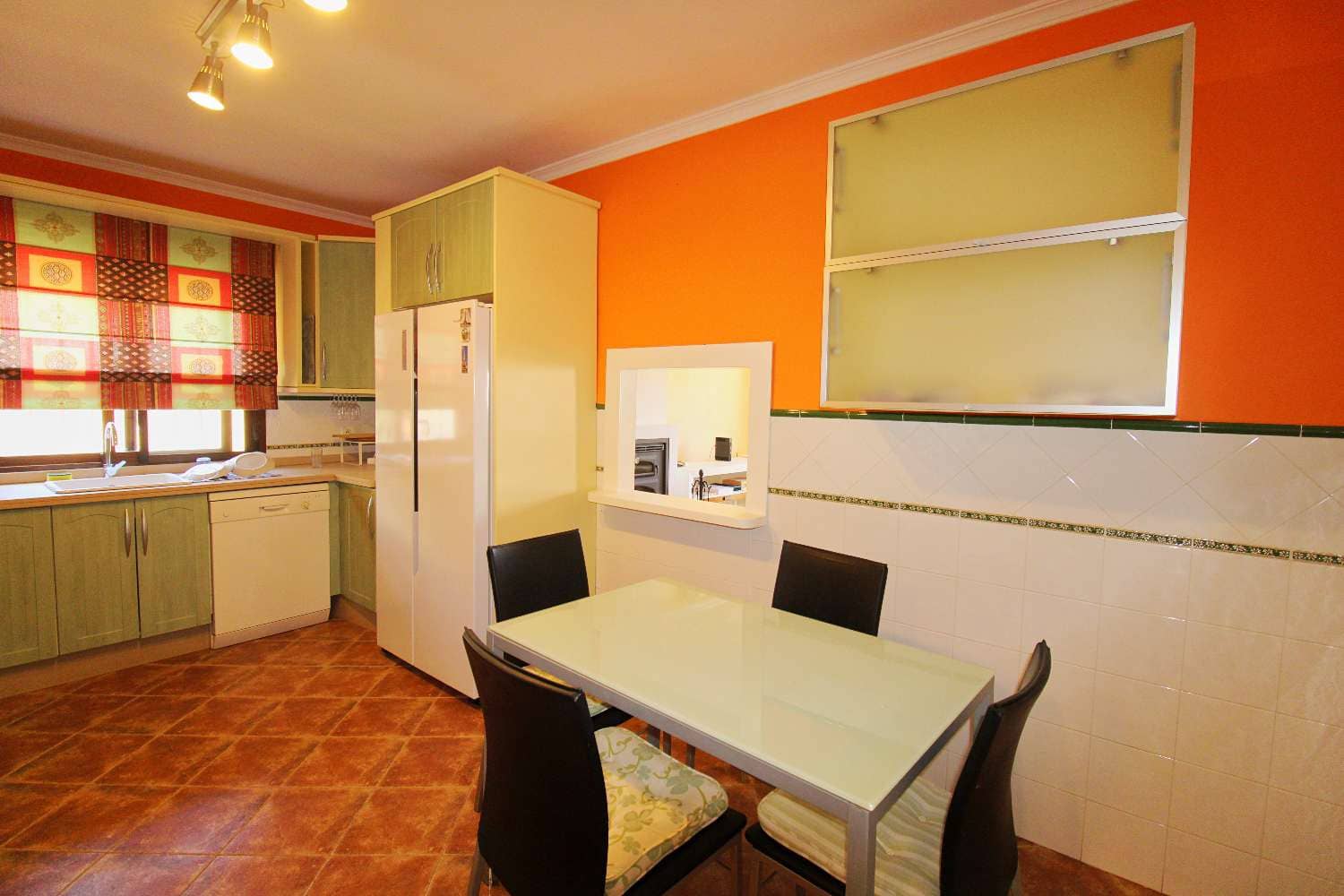 3 makuuhuone Huoneisto vuokrattavana paikassa Malaga kaupunki - 1 200 € (Ref: 10040310)