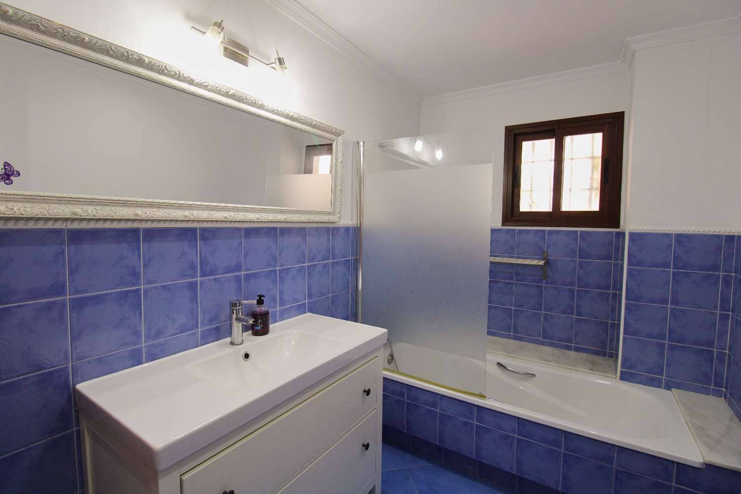 3 makuuhuone Huoneisto vuokrattavana paikassa Malaga kaupunki - 1 200 € (Ref: 10040310)