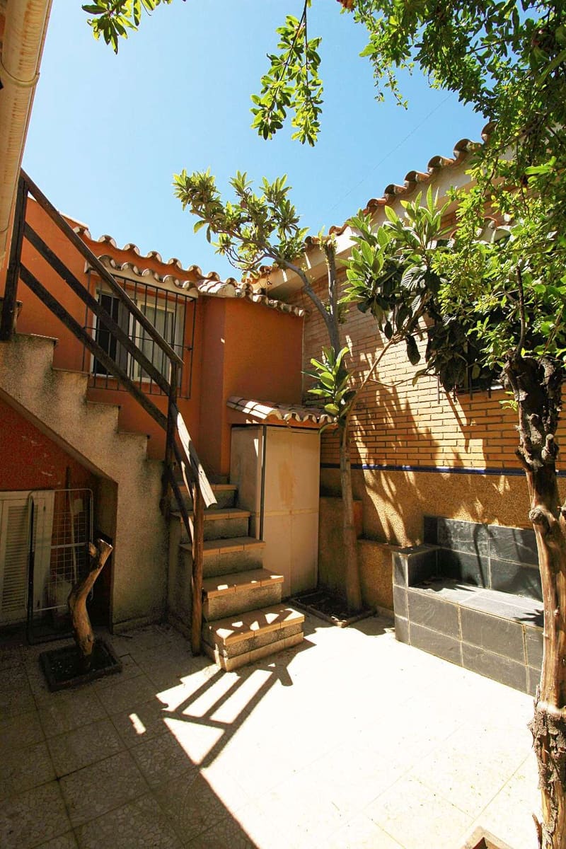 3 makuuhuone Huoneisto vuokrattavana paikassa Malaga kaupunki - 1 200 € (Ref: 10040310)