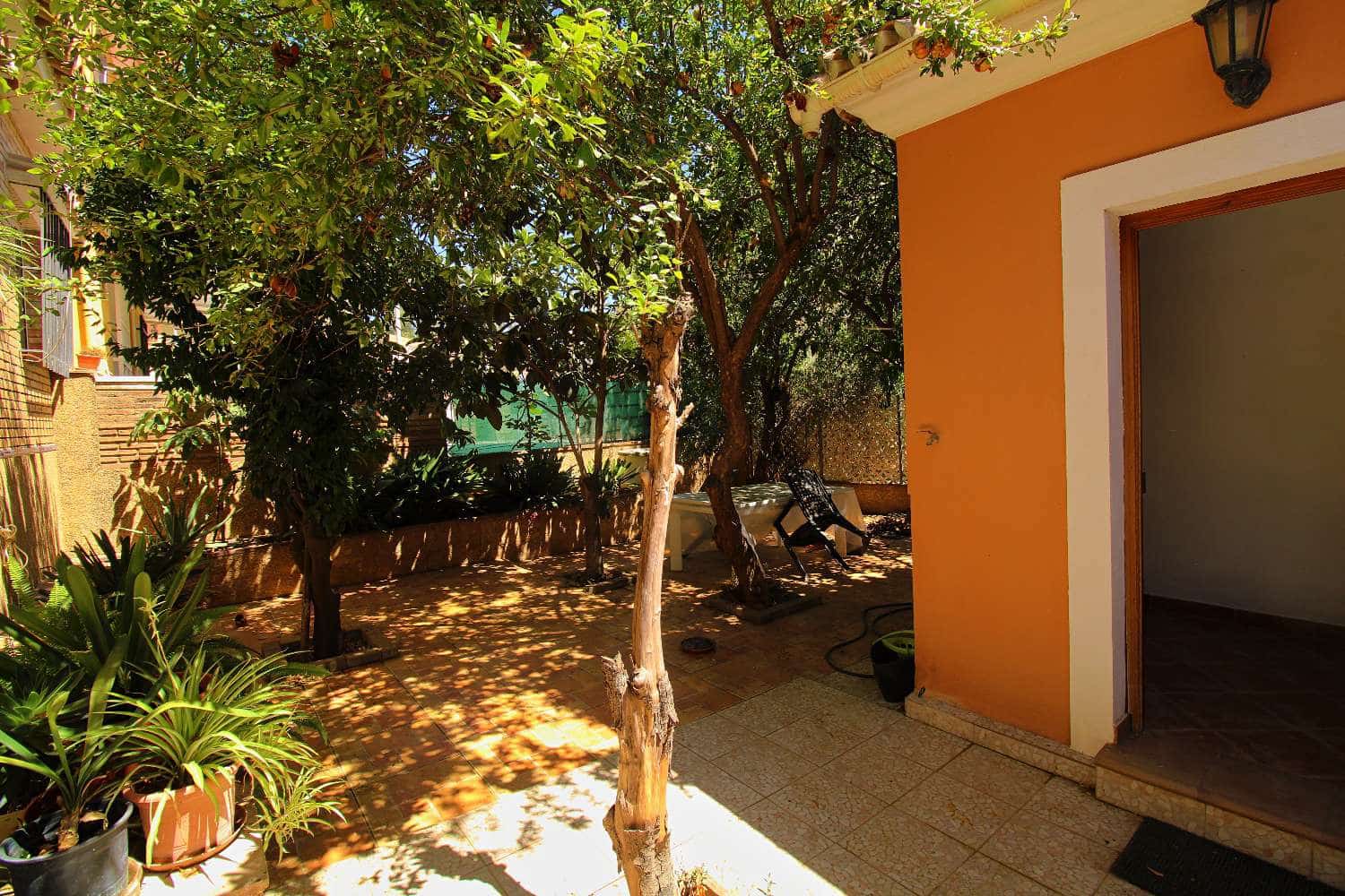 3 makuuhuone Huoneisto vuokrattavana paikassa Malaga kaupunki - 1 200 € (Ref: 10040310)