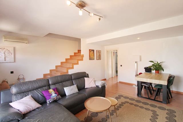 3 soveværelse Semi-Rækkehus til leje i Alhaurín de la Torre med swimmingpool - € 1.600 (Ref: 10048698)
