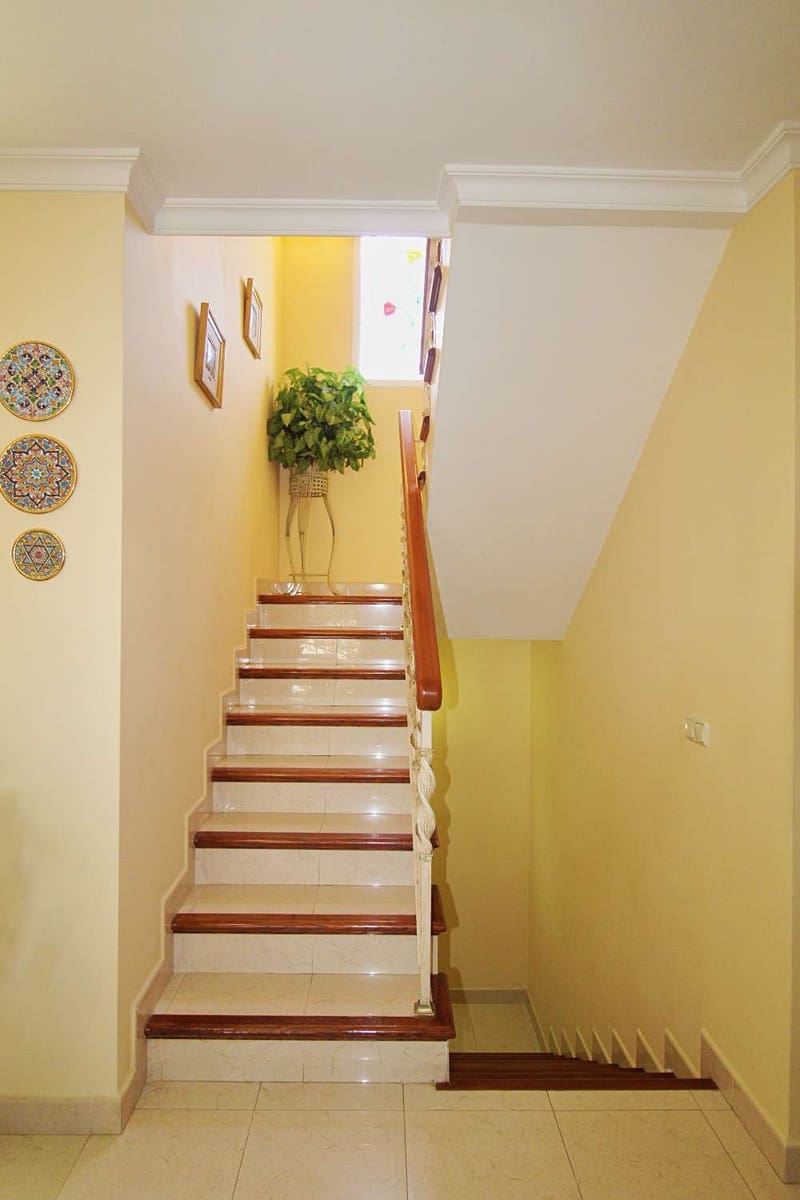 4 quarto Moradia para venda em Alhaurin de la Torre com garagem - 895 000 € (Ref: 10061232)