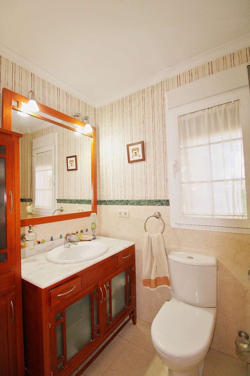 4 quarto Moradia para venda em Alhaurin de la Torre com garagem - 895 000 € (Ref: 10061232)