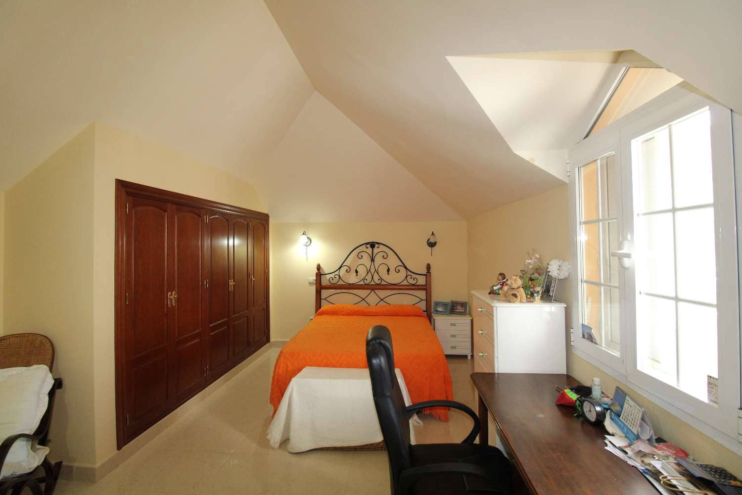 4 quarto Moradia para venda em Alhaurin de la Torre com garagem - 895 000 € (Ref: 10061232)
