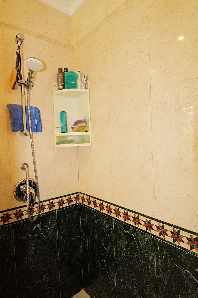 4 quarto Moradia para venda em Alhaurin de la Torre com garagem - 895 000 € (Ref: 10061232)