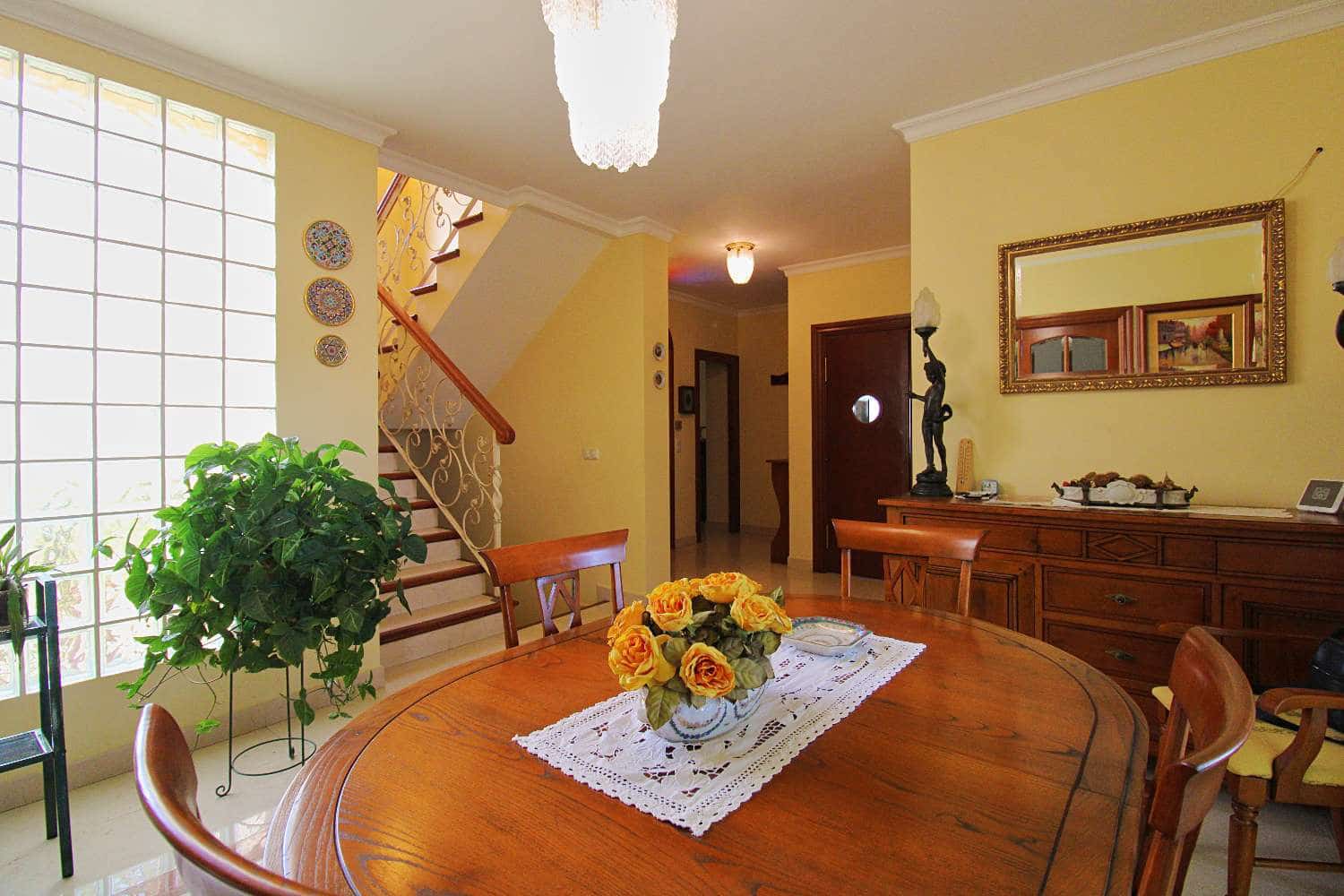 4 quarto Moradia para venda em Alhaurin de la Torre com garagem - 895 000 € (Ref: 10061232)