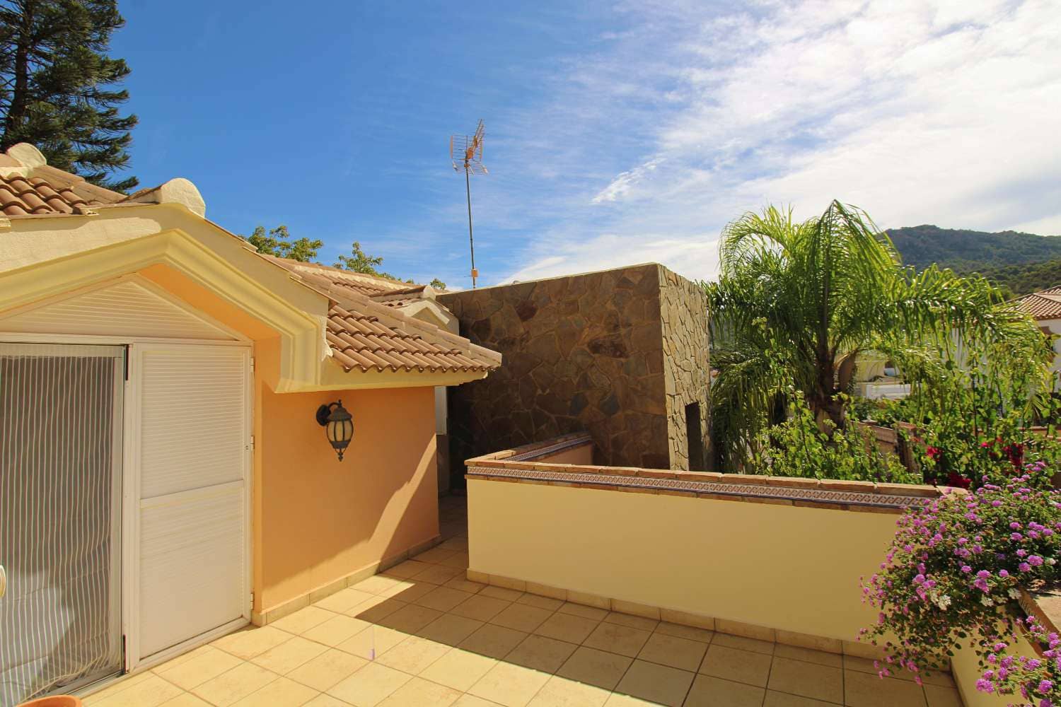 4 quarto Moradia para venda em Alhaurin de la Torre com garagem - 895 000 € (Ref: 10061232)