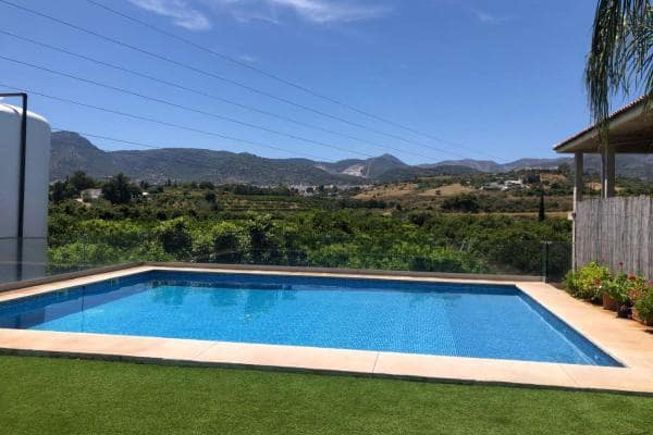 3 quarto Bungalow para arrendar em Alhaurin de la Torre com piscina - 1 500 € (Ref: 10113532)
