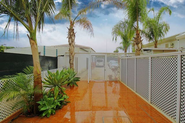 3 quarto Bungalow para arrendar em Alhaurín de la Torre com piscina - 1 500 € (Ref: 10113532)