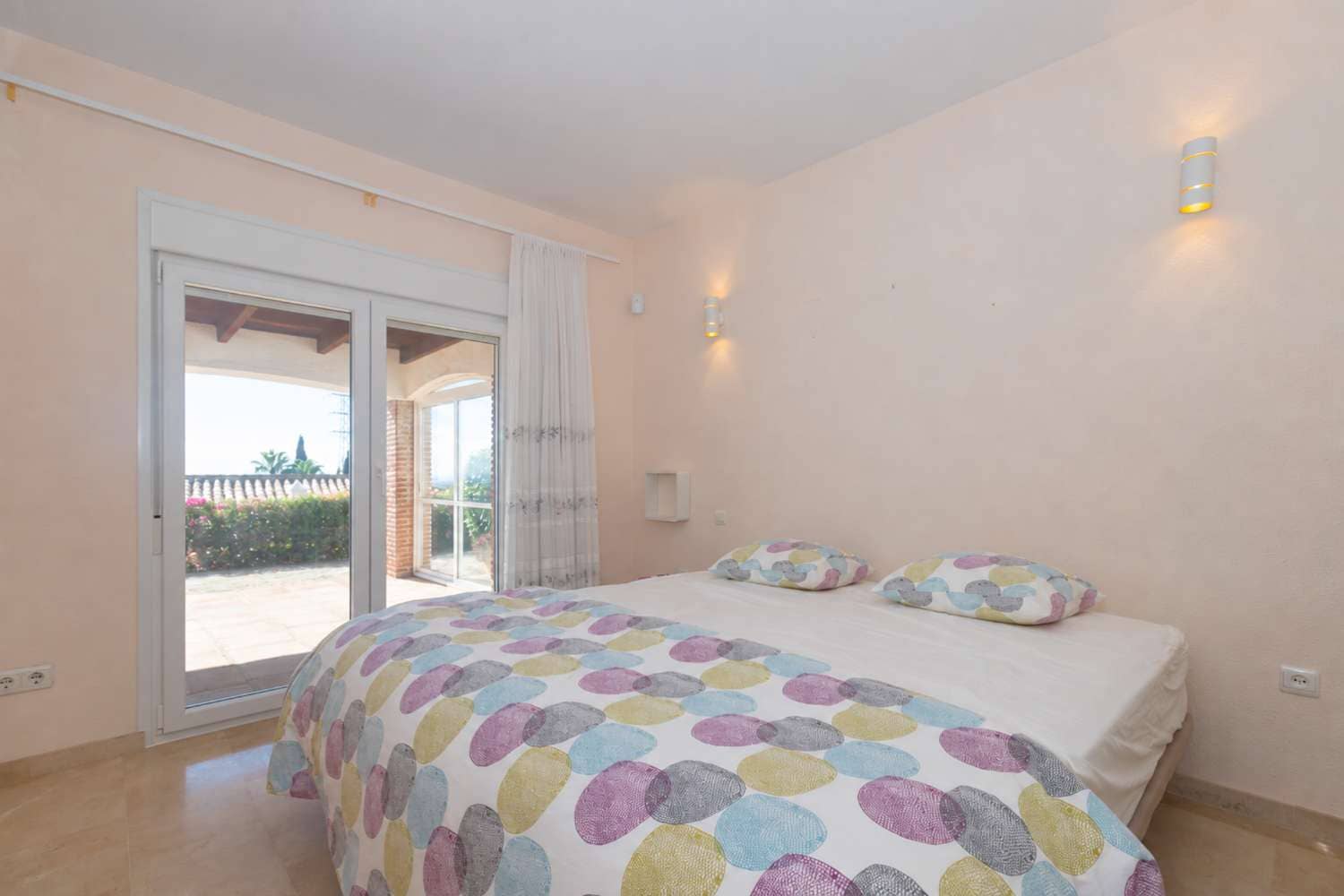 3 bedroom Villa for sale in Mijas with pool garage - € 900,000 (Ref: 10118709)