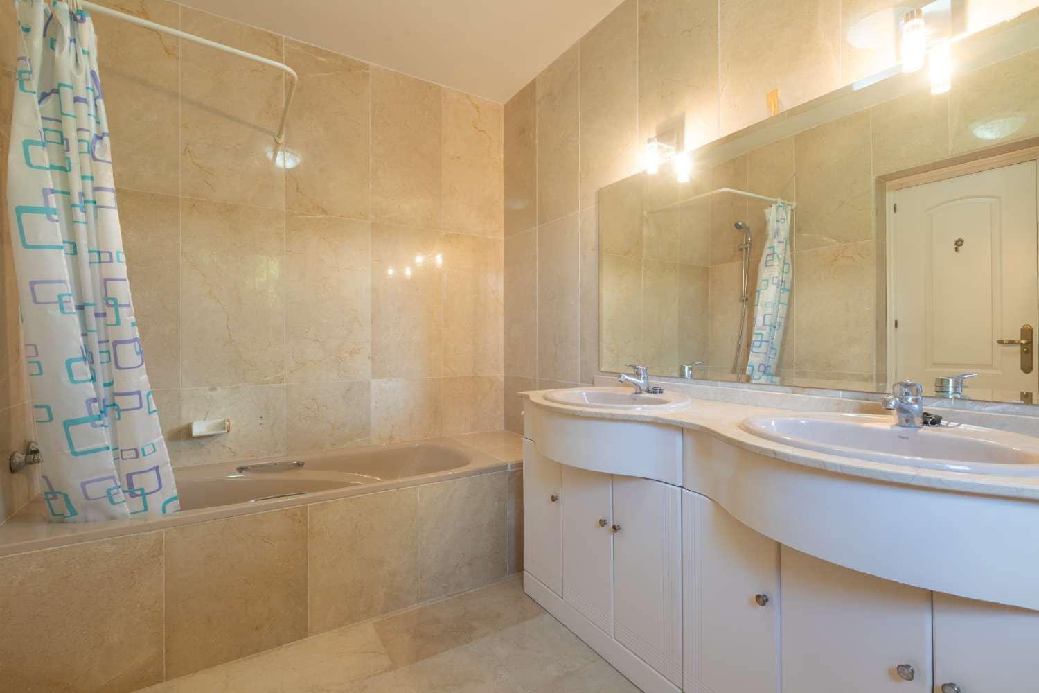3 bedroom Villa for sale in Mijas with pool garage - € 900,000 (Ref: 10118709)
