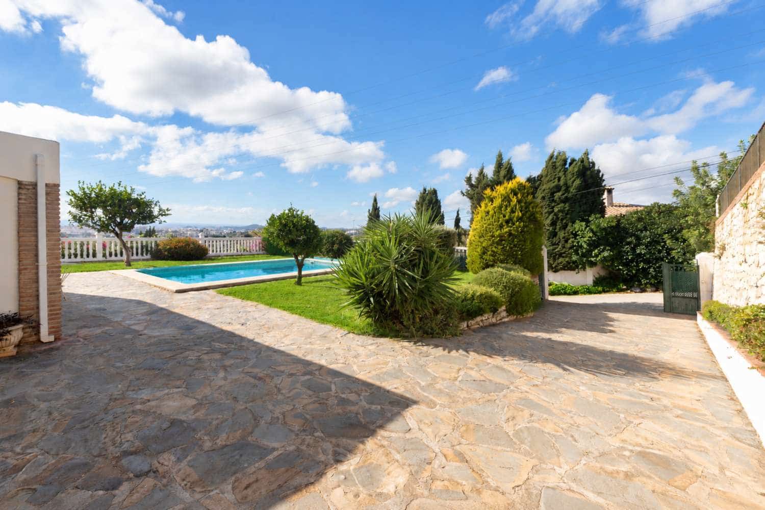 3 bedroom Villa for sale in Mijas with pool garage - € 900,000 (Ref: 10118709)