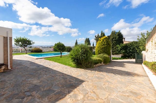 3 soveværelse Villa til salg i Mijas med swimmingpool garage - € 900.000 (Ref: 10118709)