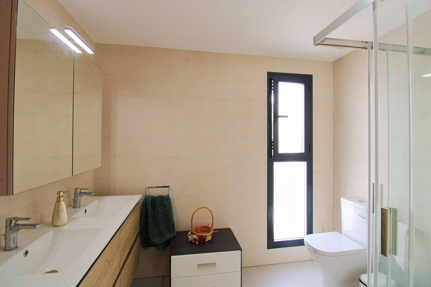 3 bedroom Terraced Villa for rent in Alhaurin de la Torre with pool - € 1,995 (Ref: 10148277)