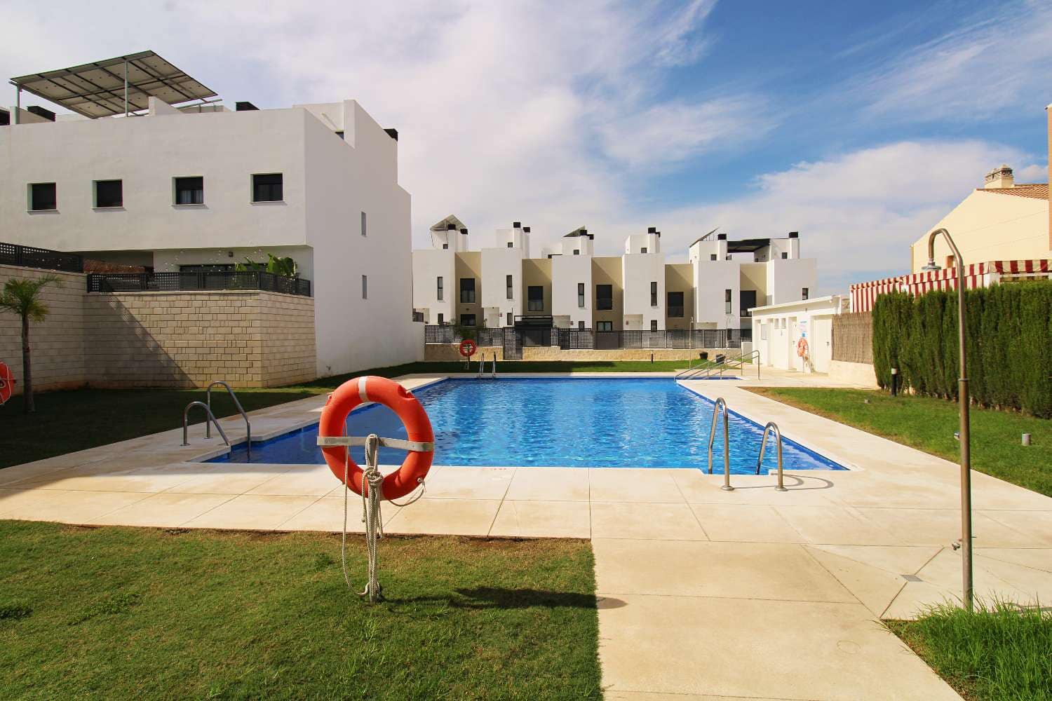 3 bedroom Terraced Villa for rent in Alhaurin de la Torre with pool - € 1,995 (Ref: 10148277)