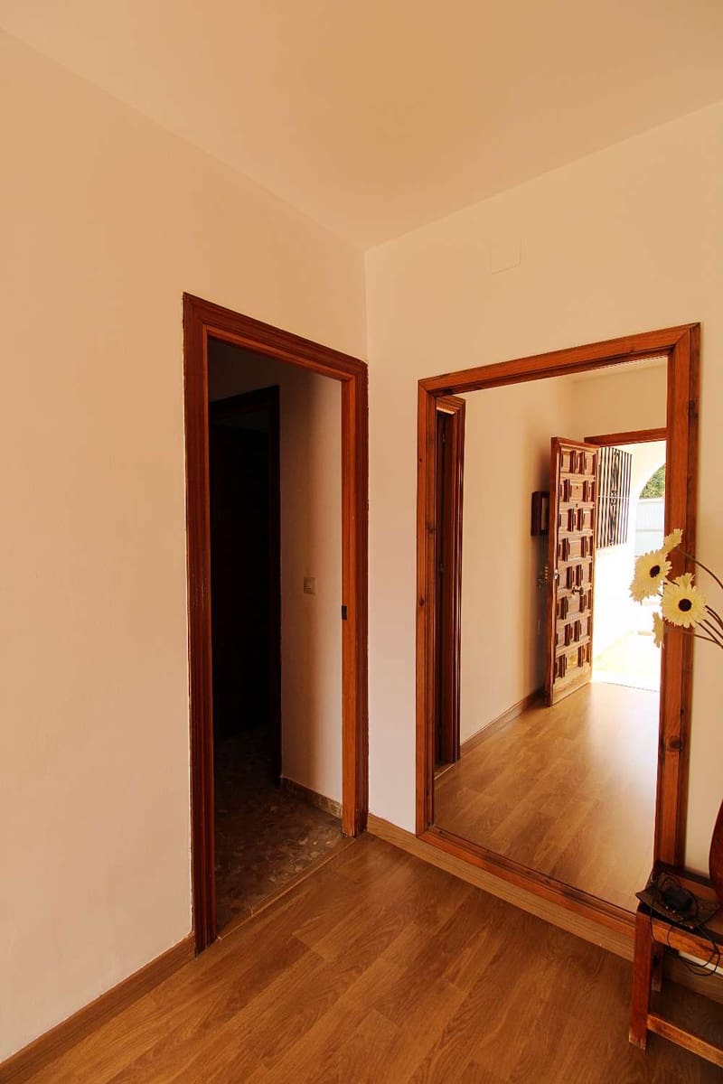 5 Zimmer Villa zu vermieten in Alhaurin de la Torre mit Pool Garage - 2.500 € (Ref: 10148278)
