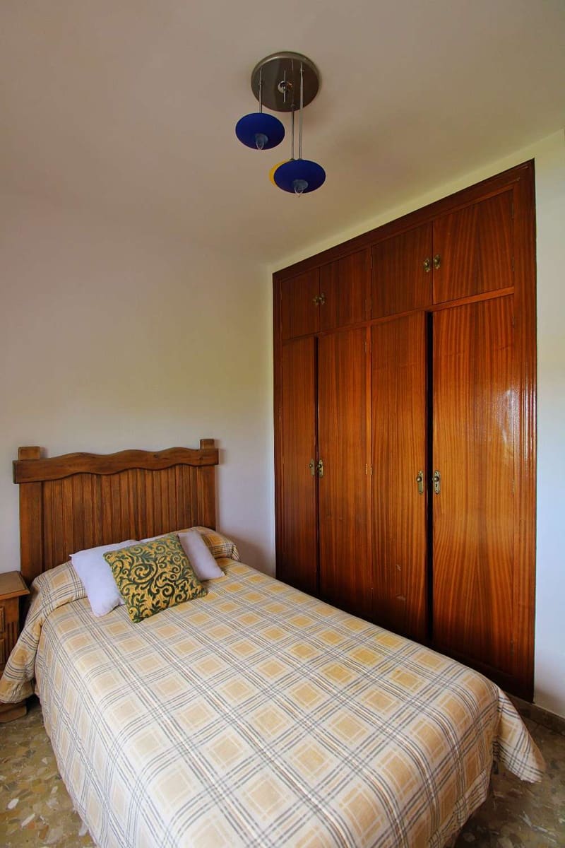 5 Zimmer Villa zu vermieten in Alhaurin de la Torre mit Pool Garage - 2.500 € (Ref: 10148278)