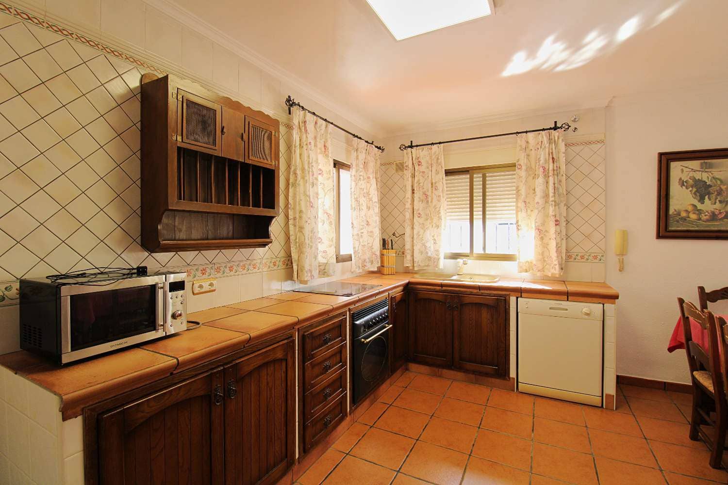 5 Zimmer Villa zu vermieten in Alhaurin de la Torre mit Pool Garage - 2.500 € (Ref: 10148278)