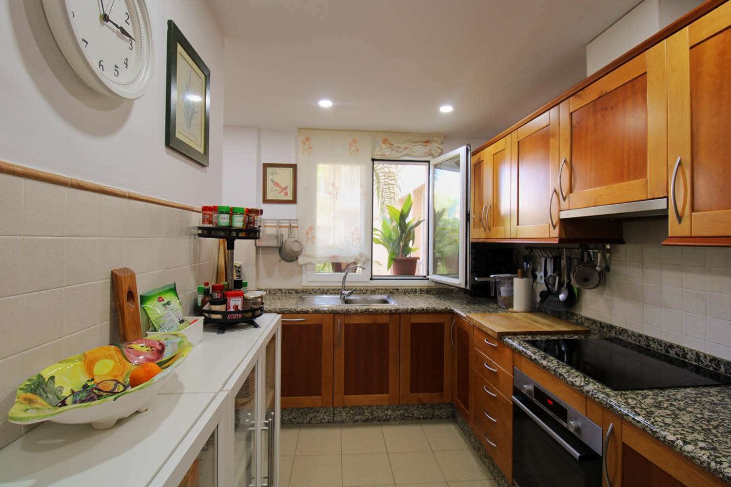 Apartamento de 2 habitaciones en Alhaurín de la Torre en venta con piscina garaje - 365.000 € (Ref: 10184149)