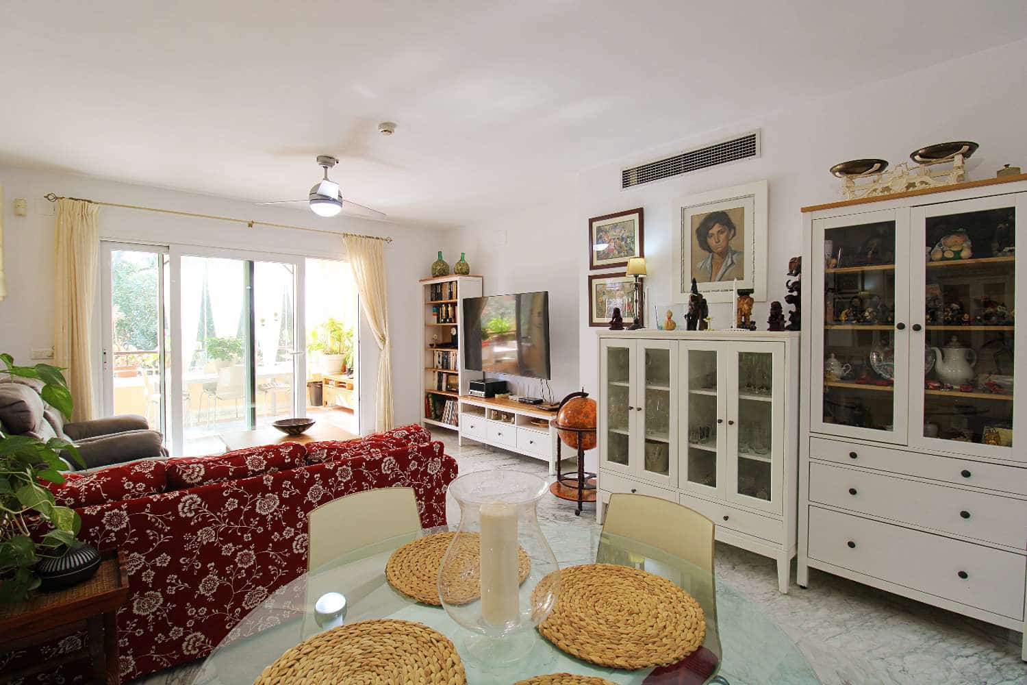 Apartamento de 2 habitaciones en Alhaurín de la Torre en venta con piscina garaje - 365.000 € (Ref: 10184149)