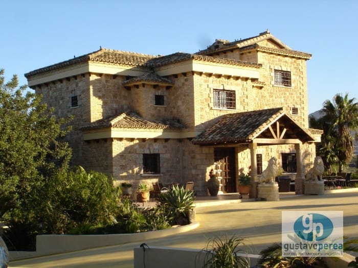 7 soveværelse Finca/Landehus til salg i Alhaurin de la Torre med swimmingpool - € 1.900.000 (Ref: 3100017)