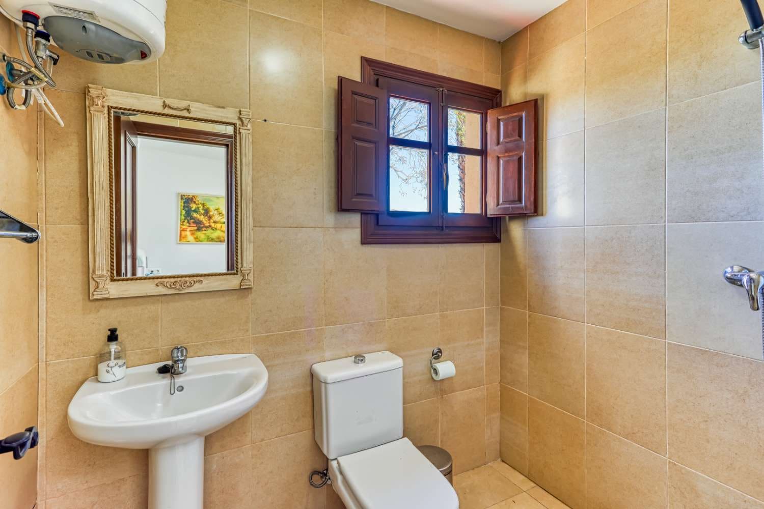 Finca/Casa Rural de 8 habitaciones en Alhaurín de la Torre en venta con piscina - 1.900.000 € (Ref: 3100017)