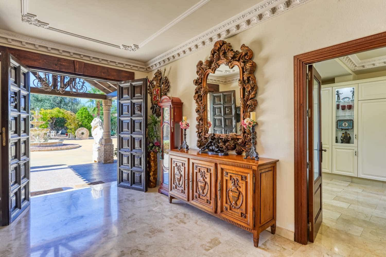 Finca/Casa Rural de 8 habitaciones en Alhaurín de la Torre en venta con piscina - 1.900.000 € (Ref: 3100017)