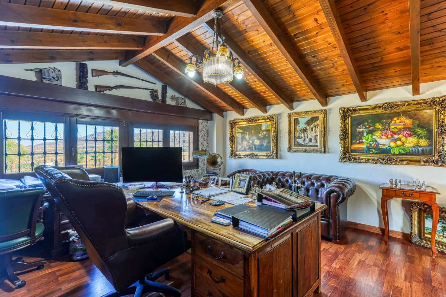 Finca/Casa Rural de 8 habitaciones en Alhaurín de la Torre en venta con piscina - 1.900.000 € (Ref: 3100017)