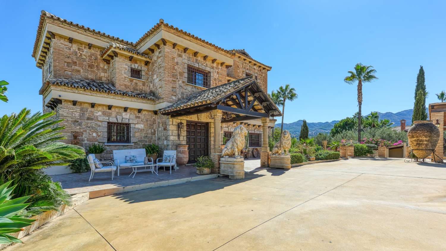 Finca/Casa Rural de 8 habitaciones en Alhaurín de la Torre en venta con piscina - 1.900.000 € (Ref: 3100017)