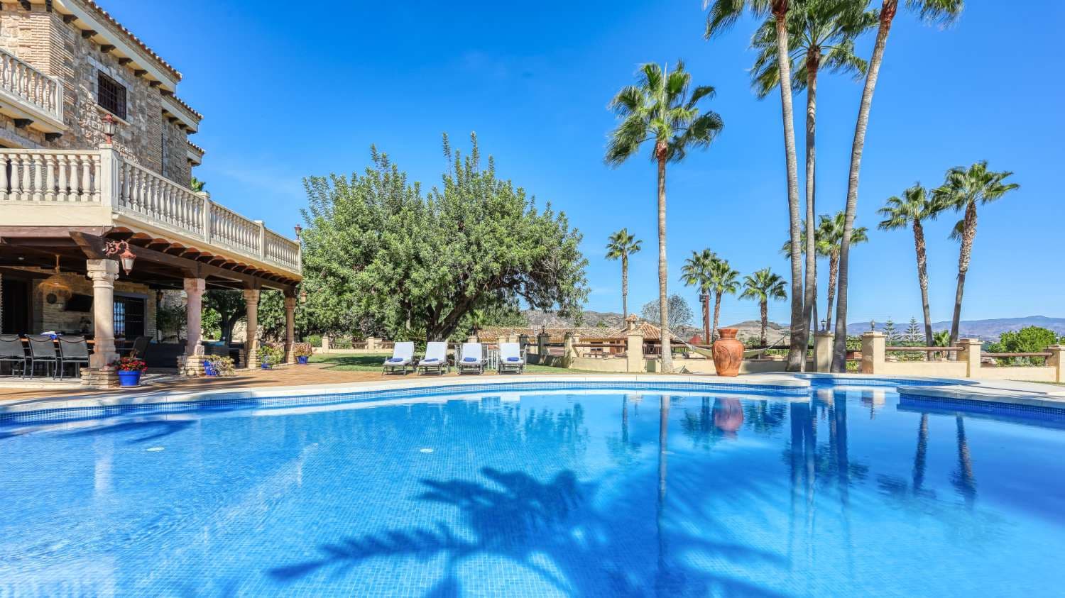Finca/Casa Rural de 8 habitaciones en Alhaurín de la Torre en venta con piscina - 1.900.000 € (Ref: 3100017)
