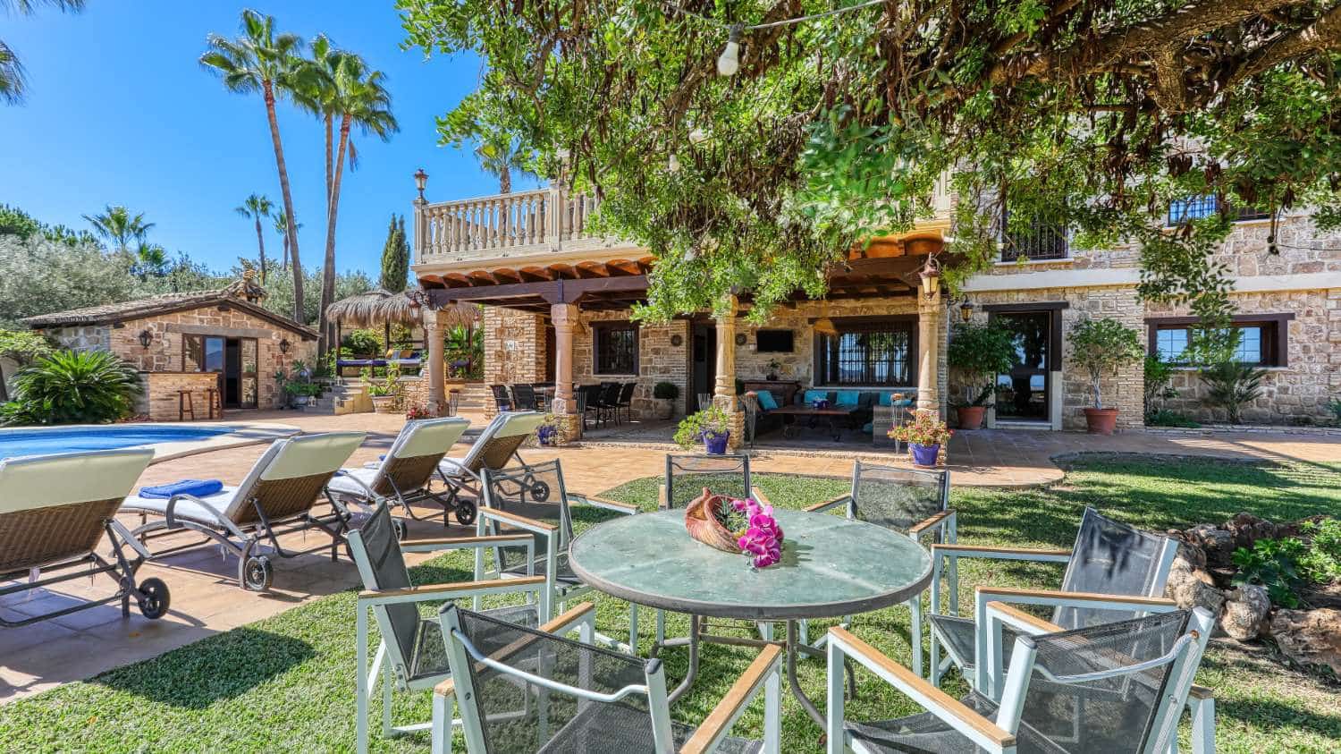 Finca/Casa Rural de 8 habitaciones en Alhaurín de la Torre en venta con piscina - 1.900.000 € (Ref: 3100017)