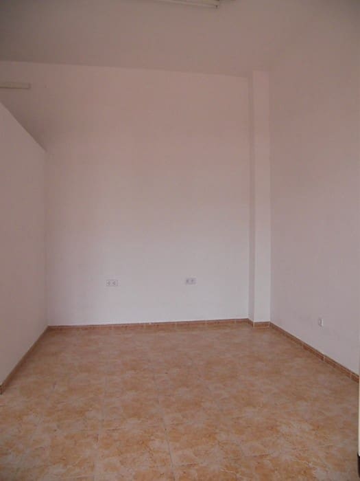 Erhverv til leje i Alhaurin de la Torre - € 820 (Ref: 3100059)