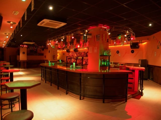 Commercieel te koop in Periana - € 1.200.000 (Ref: 3100137)