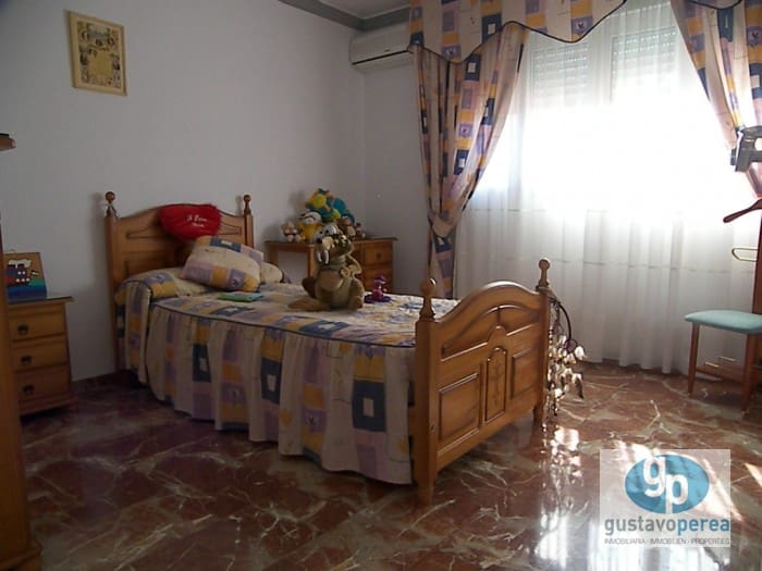 7 quarto Moradia para venda em Alhaurin de la Torre - 995 000 € (Ref: 3257984)