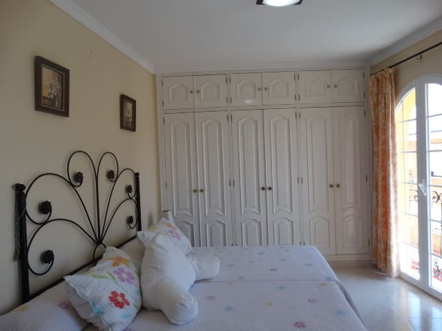 3 soveværelse Byhus til salg i Alhaurin de la Torre - € 365.000 (Ref: 3476830)