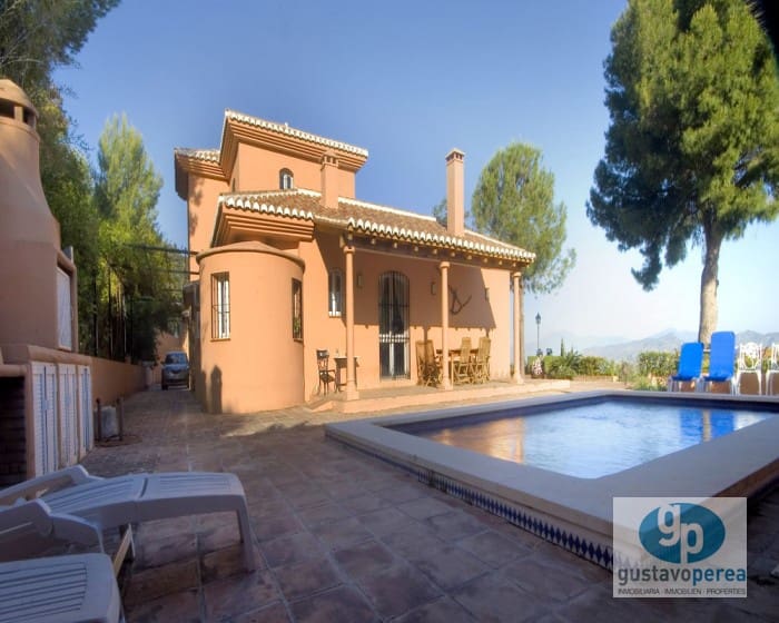 4 quarto Moradia para venda em Alhaurin de la Torre com piscina - 995 000 € (Ref: 3609941)