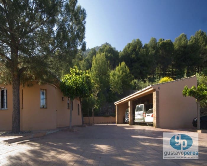 4 quarto Moradia para venda em Alhaurin de la Torre com piscina - 995 000 € (Ref: 3609941)