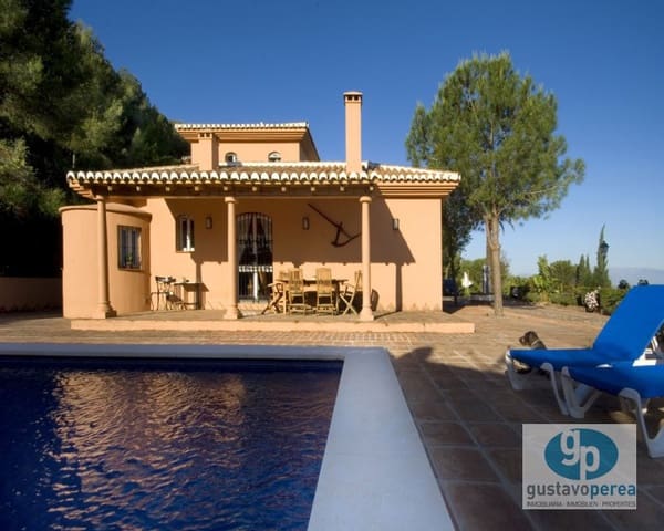 4 quarto Moradia para venda em Alhaurín de la Torre com piscina - 995 000 € (Ref: 3609941)