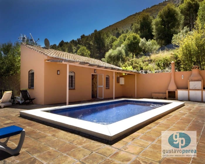 4 quarto Moradia para venda em Alhaurin de la Torre com piscina - 995 000 € (Ref: 3609941)