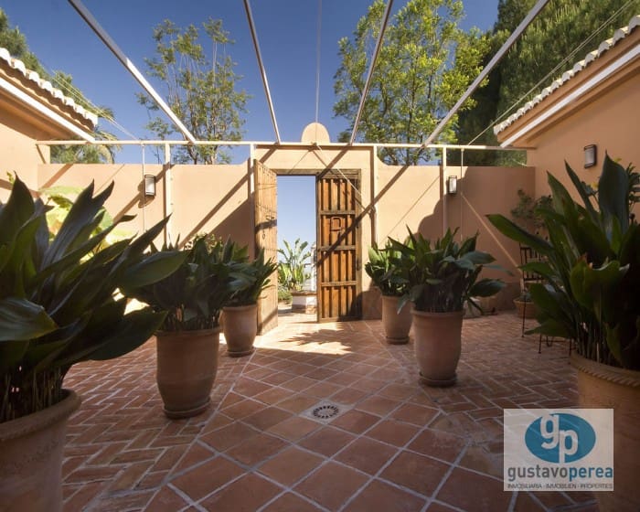 4 quarto Moradia para venda em Alhaurin de la Torre com piscina - 995 000 € (Ref: 3609941)