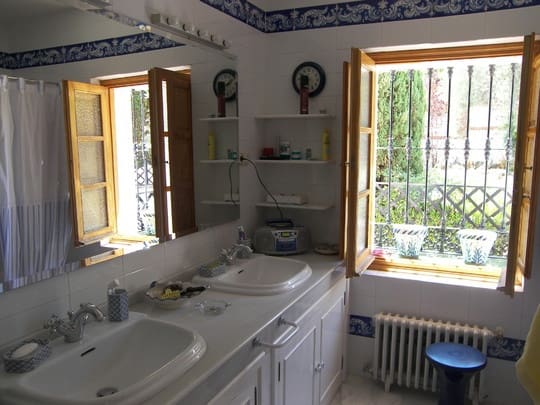 6 quarto Moradia para venda em Alhaurin de la Torre com piscina - 1 350 000 € (Ref: 3610002)