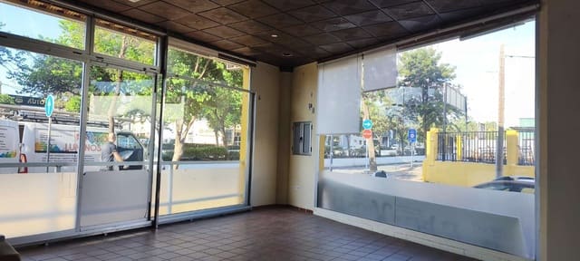 Kaupallinen vuokrattavana paikassa Málaga kaupunki - 2 000 € (Ref: 4087627)
