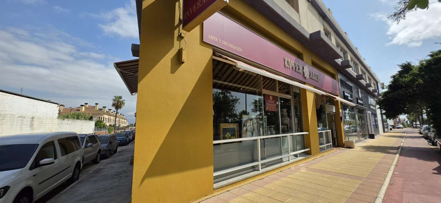 Commercial for rent in Malaga city - € 2,000 (Ref: 4087627)