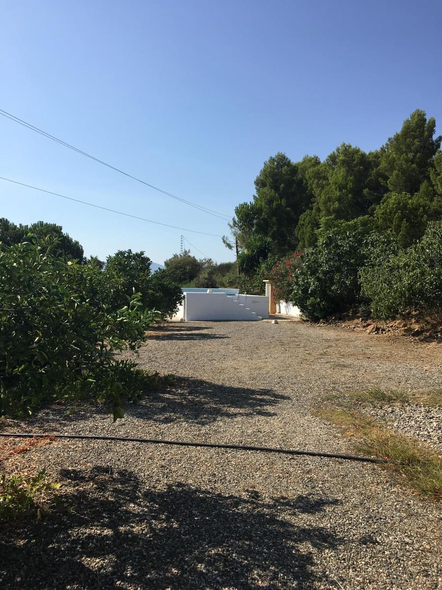 Finca/Landhuis te koop in Pizarra met zwembad - € 160.000 (Ref: 4397136)