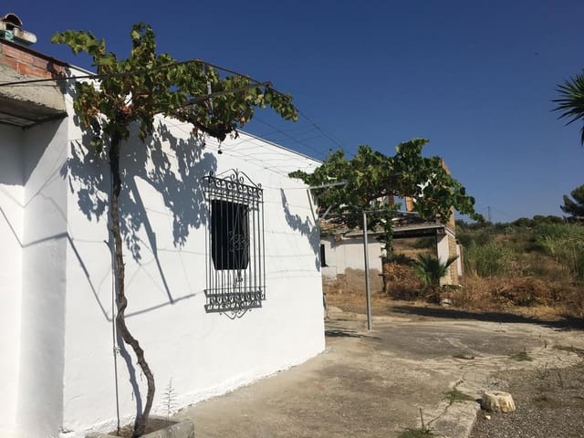 Finca/Landhuis te koop in Pizarra met zwembad - € 160.000 (Ref: 4397136)