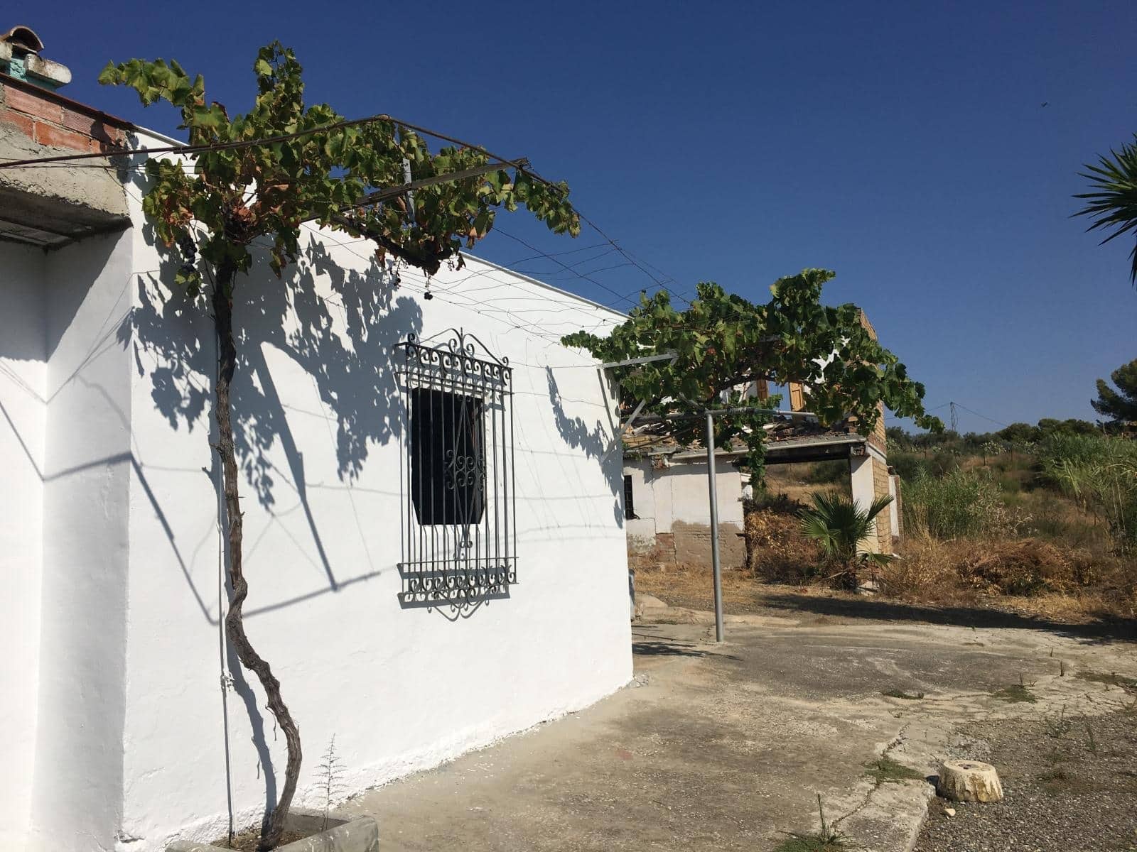 Finca/Landhuis te koop in Pizarra met zwembad - € 160.000 (Ref: 4397136)