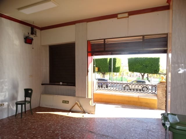 Commercial for sale in Alhaurín de la Torre - € 136,000 (Ref: 5417933)