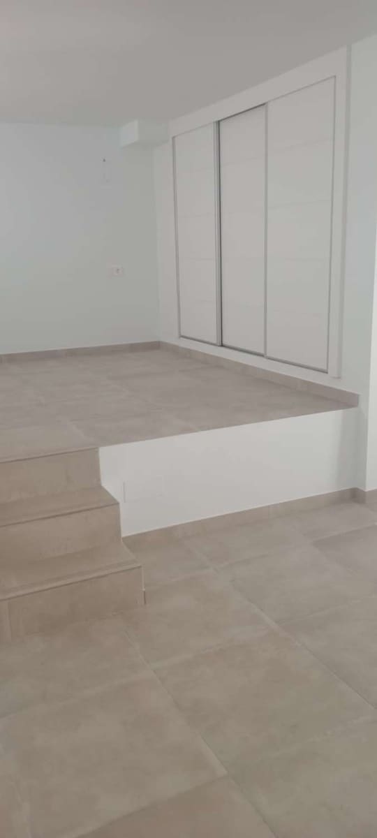 Erhverv til leje i Alhaurin de la Torre - € 700 (Ref: 5843411)