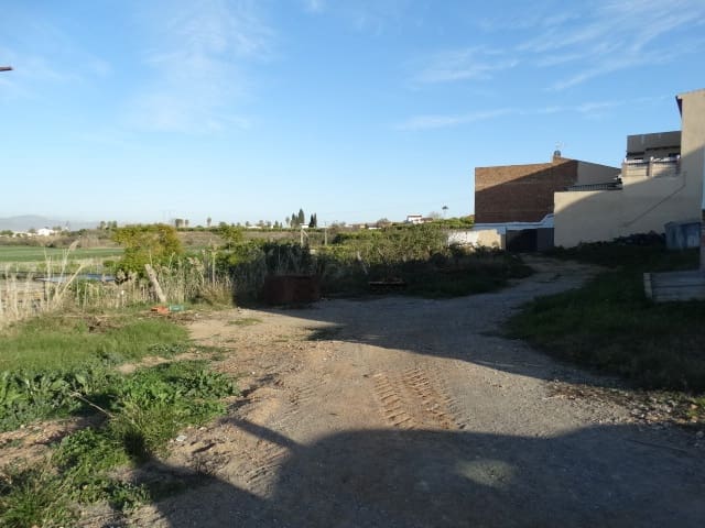 Grunde uden byggetilladelser til salg i Alhaurin de la Torre - € 680.000 (Ref: 5926817)